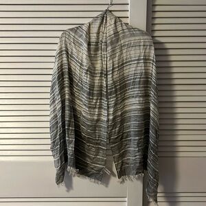 Gray and cream striped scarf